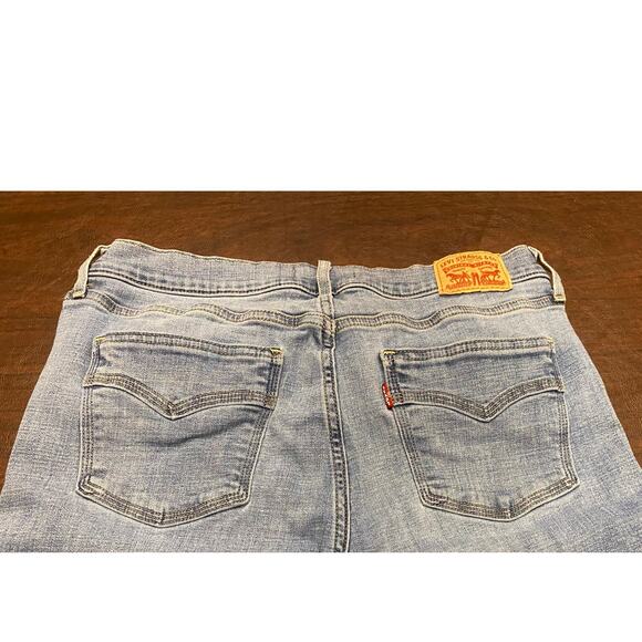 Levi's Classic Bootcut Light Wash Sze 10 Jeans 31" Inseam Normcore Closet Staple - Picture 3 of 8